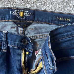 Lucky Brand Mid Waist Sofia Capri